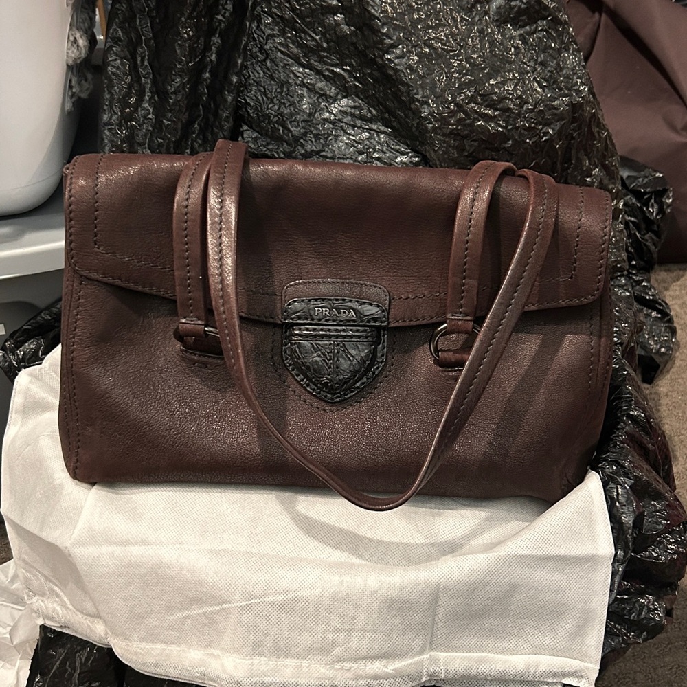 Brown Leather Handbag PRADA GREAT CONDITION w bag